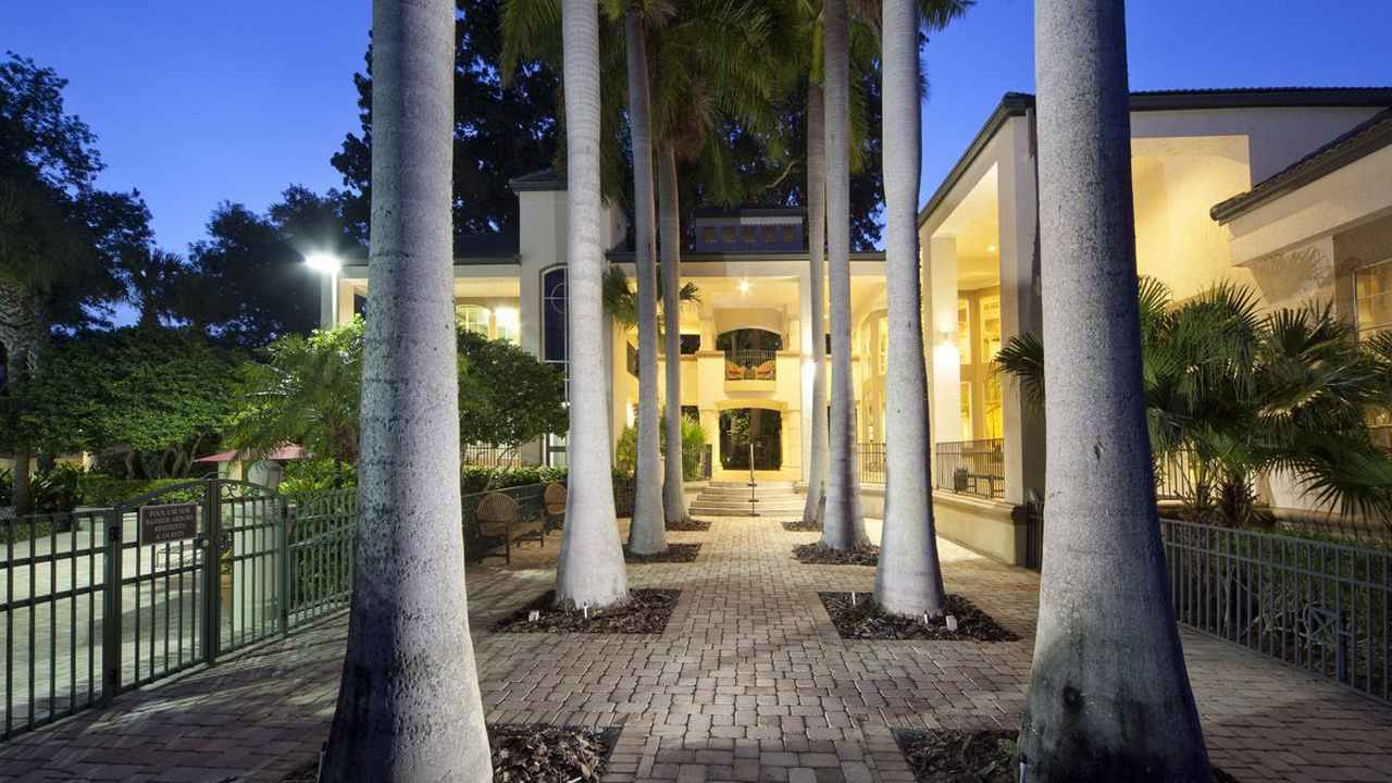 Bayside Arbors Image 41