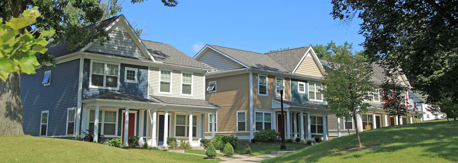 Cascade Village Apartments in Akron, OH