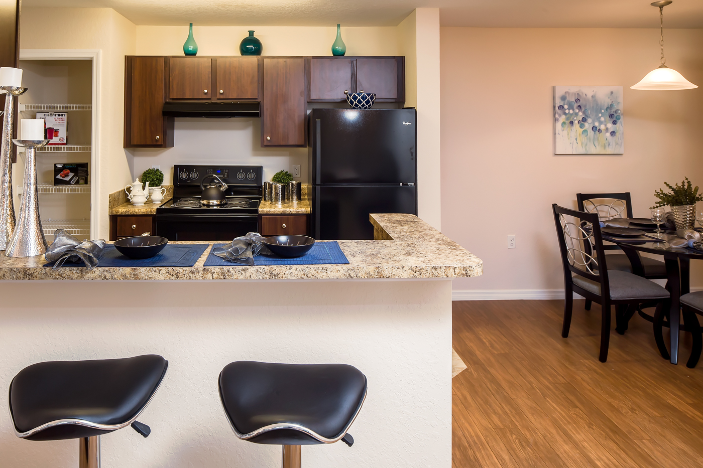 Oakwood Apartment Homes Image 21