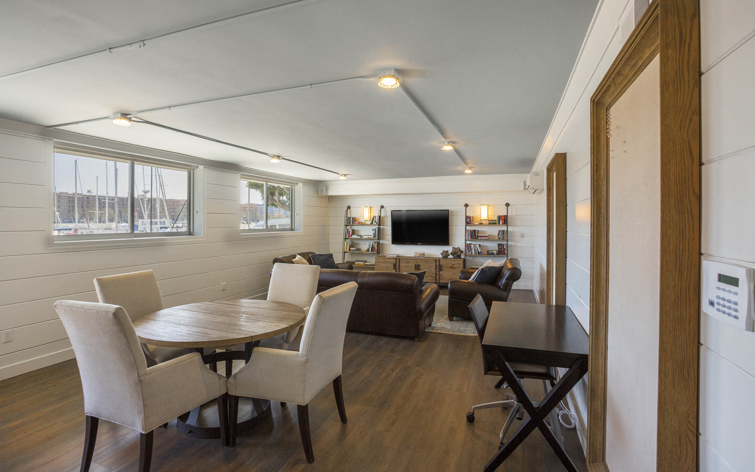 Wayfarer® Apartments + Marina Image 27