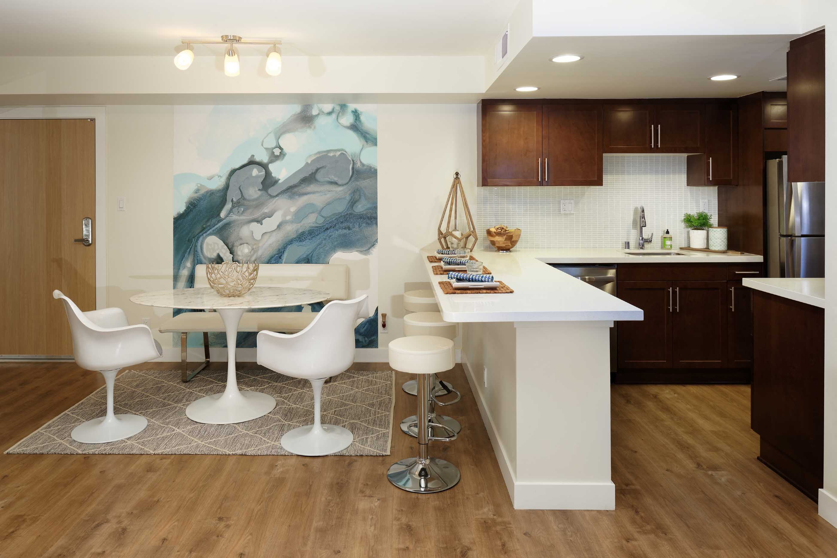 Wayfarer® Apartments + Marina Image 3