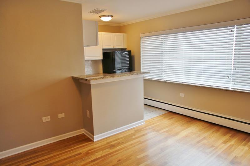 929 Marion Image 26