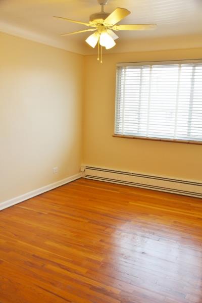 1075 Corona Image 30