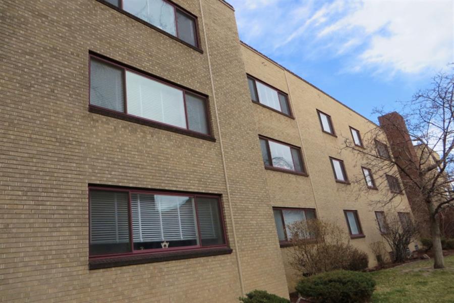 1075 Corona Image 17