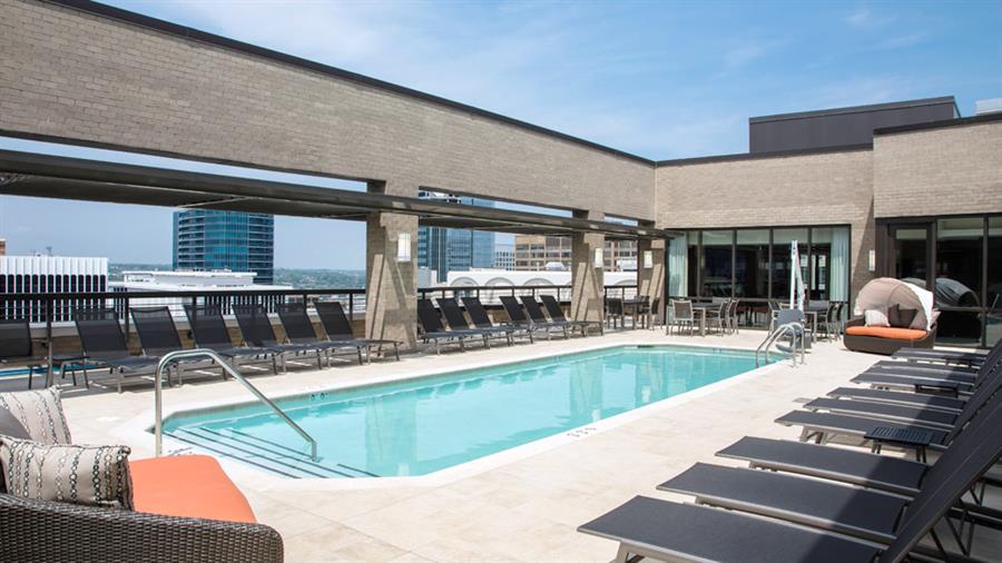 Rooftop Swimming Pool with Stunning Views Rooftop Swimming Pool with Stunning Views