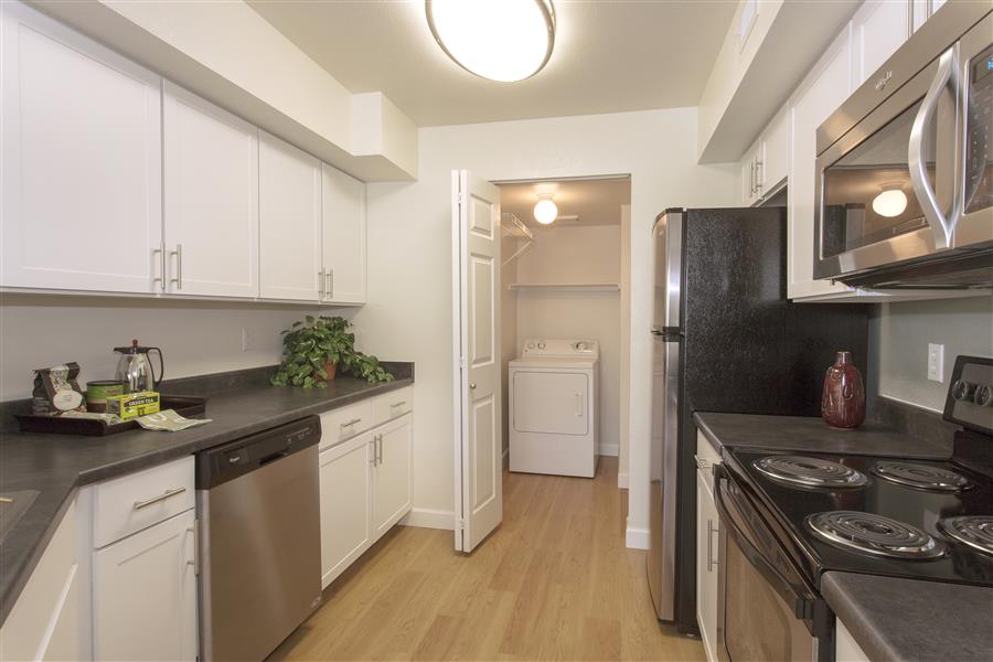 Greenwood Park Apartments Image 60