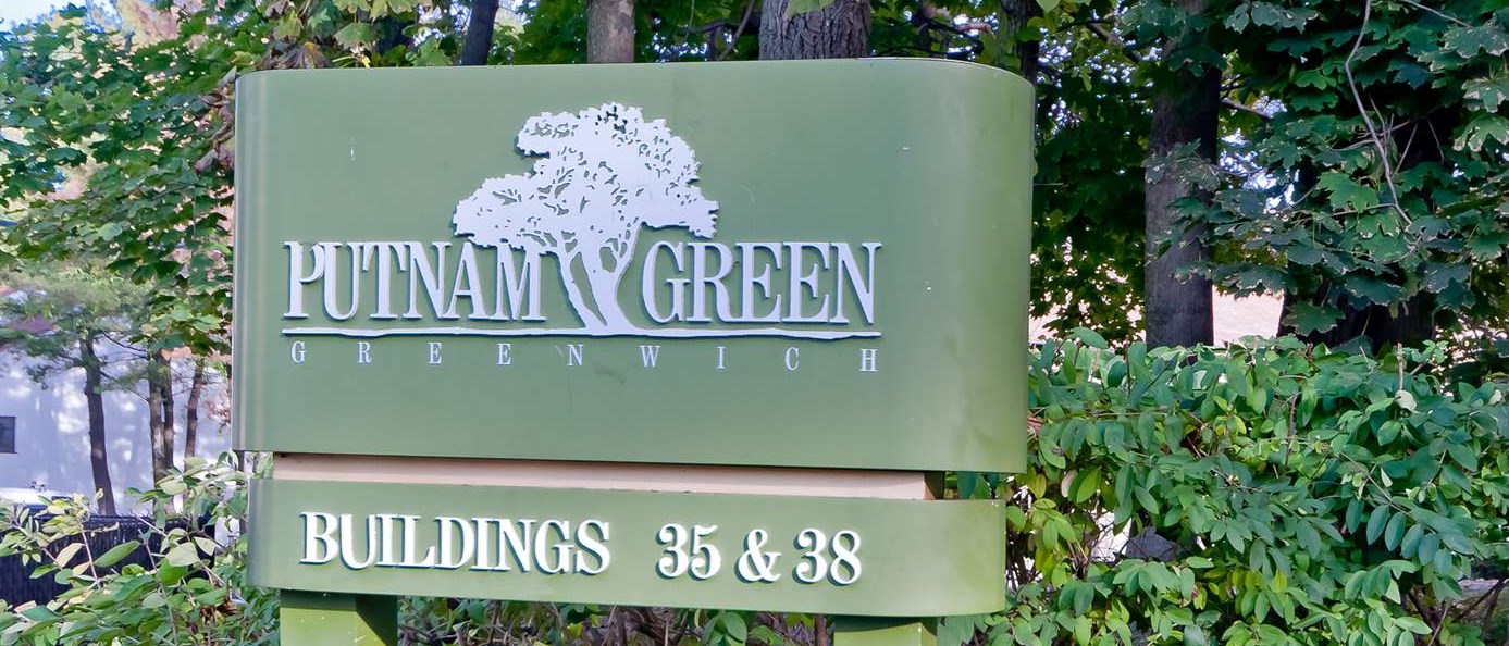 Putnam Green at Greenwich Place Apartments in Greenwich, CT