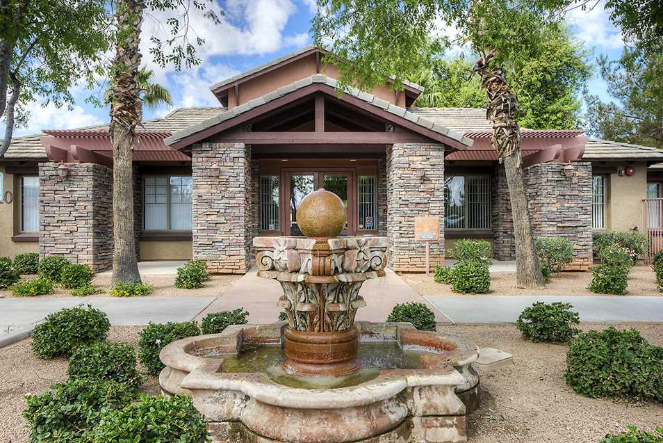 Photos And Video Of San Clemente Apartments In Gilbert Az
