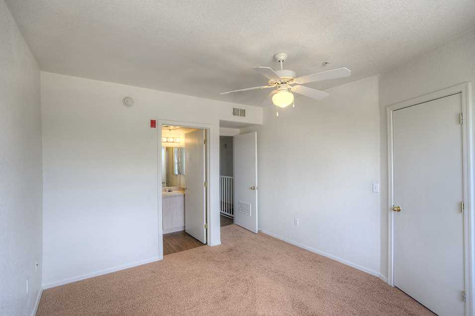 Photos And Video Of San Clemente Apartments In Gilbert Az