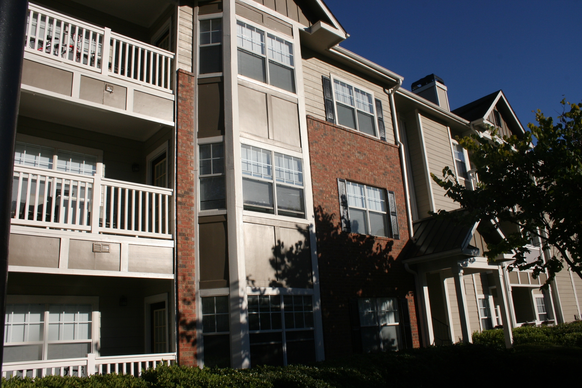 Grande Oaks Apartments in Roswell GA Photo Gallery