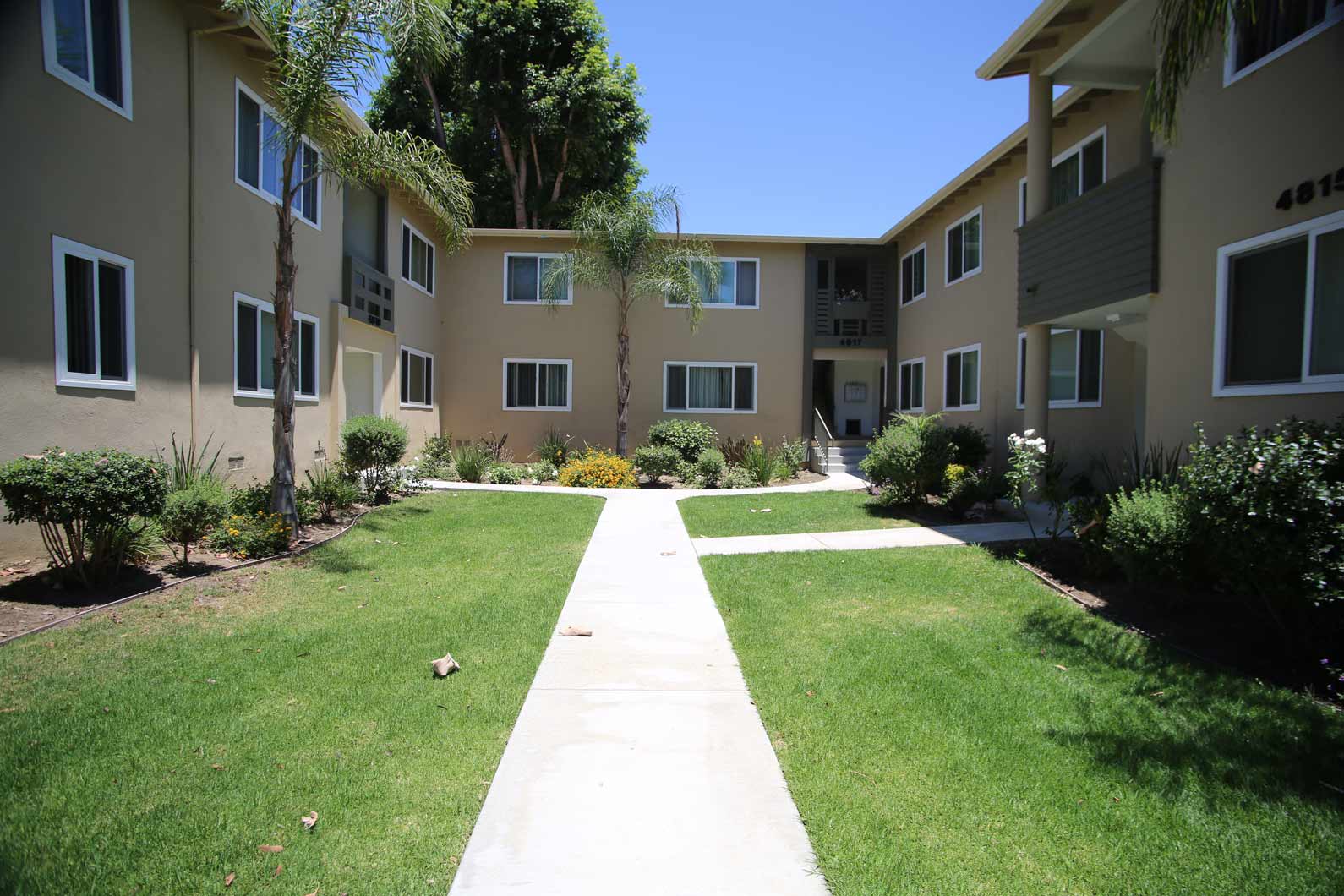 Apartments for Rent in Baldwin Village, CA Gloria Homes