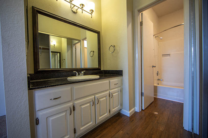 Laurel Grove Image 37