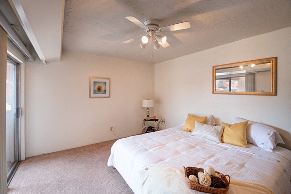 Desert Creek Apartments Image 14