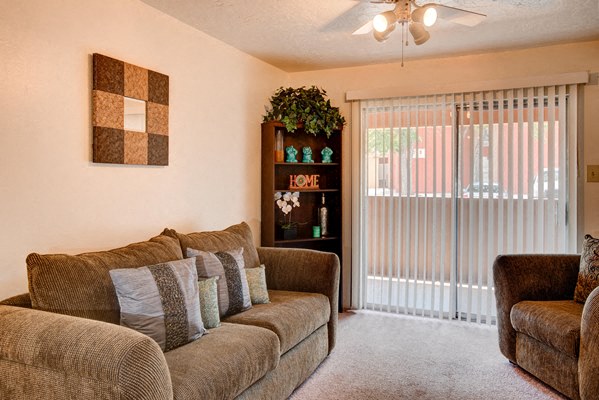 Desert Creek Apartments Image 7