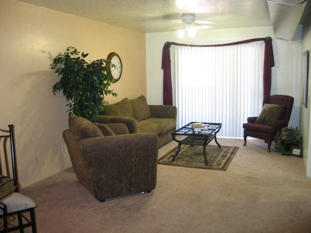 Desert Creek Apartments Image 6