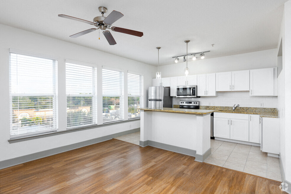 Lofts at SoDo  Image 3