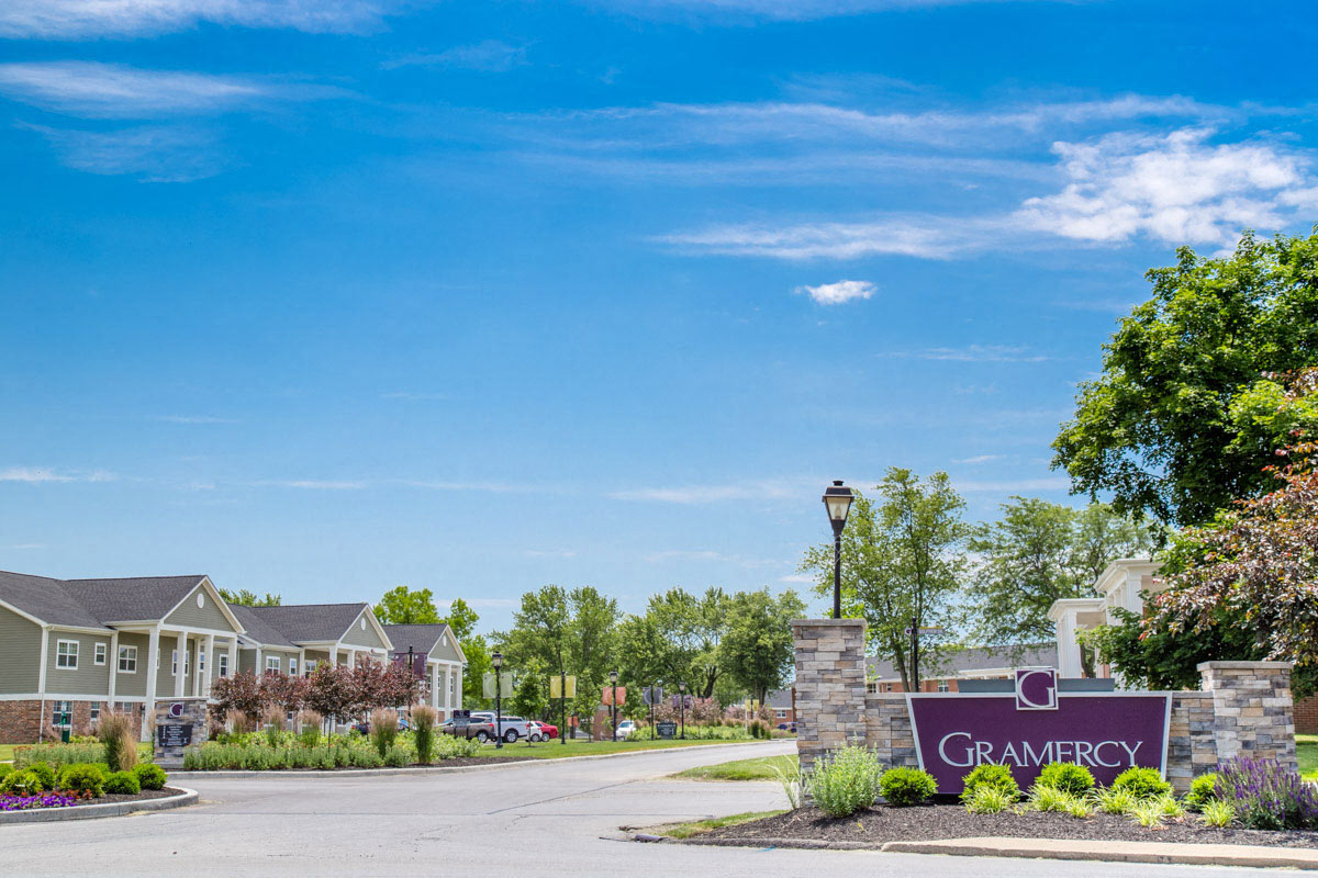 Gramercy Apartments Entrance