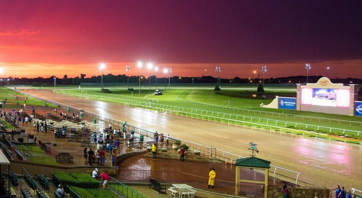 Near lots of entertainment such as the horse track
