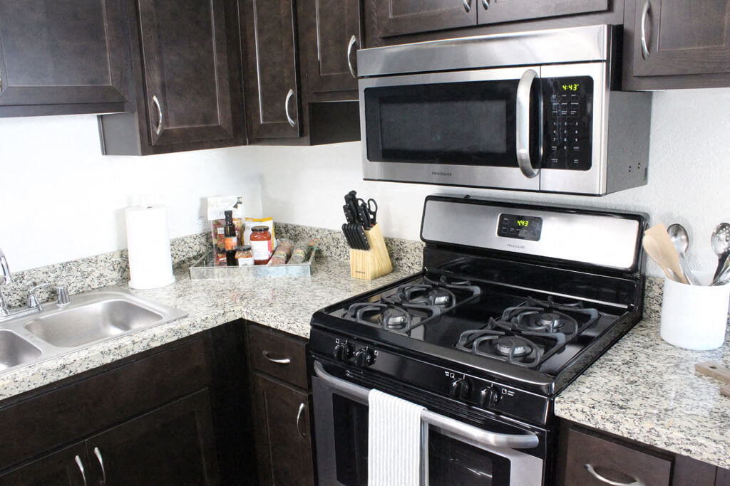 http://cdn.rentcafe.com/dmslivecafe/2/102601/p1499853_03_1_PhotoGallery.jpg