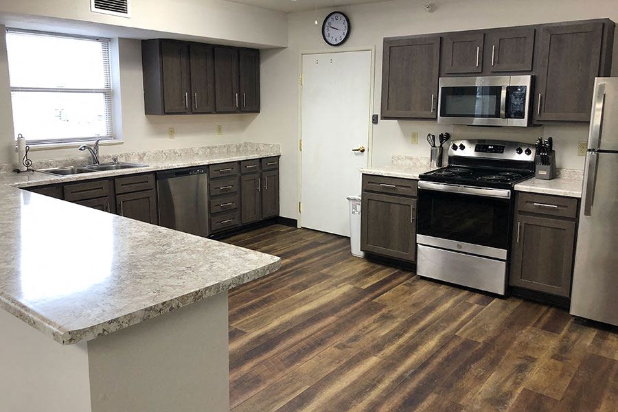 Lake Plaza Apartments