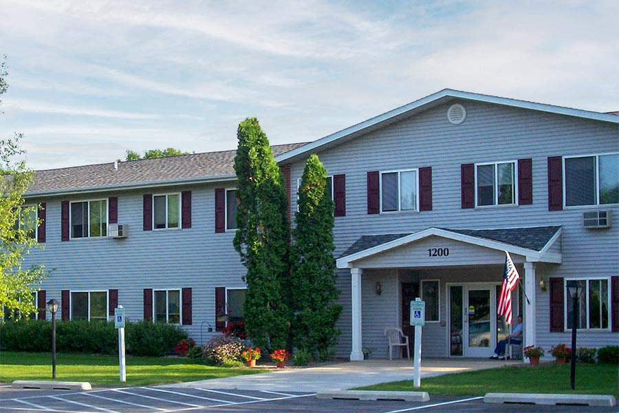 Marquette Manor 2