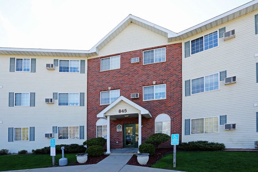 Bay Manor Apartments 3