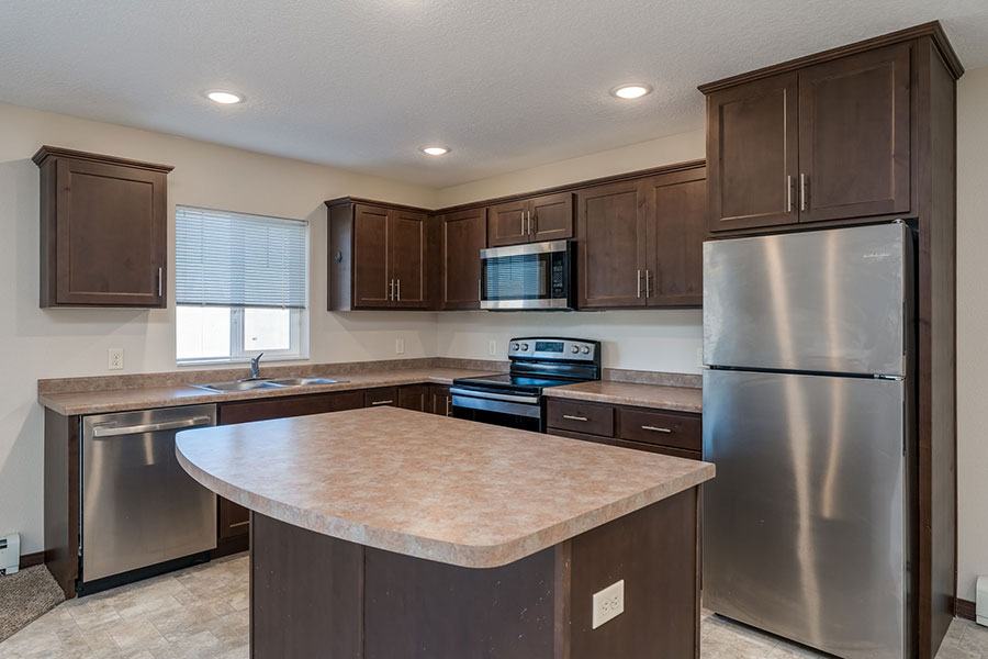 Lakeside Apts of Windom