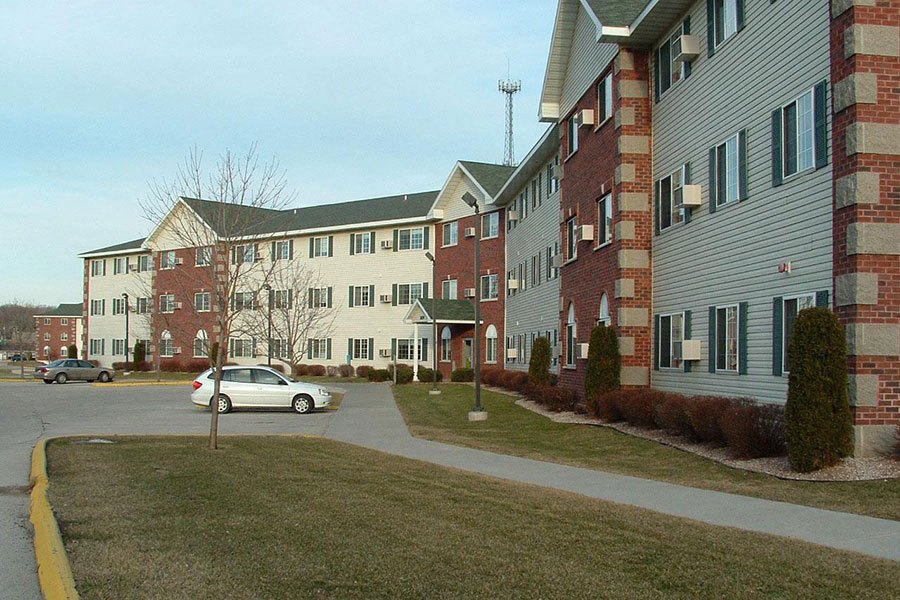 Bay Manor Apartments
