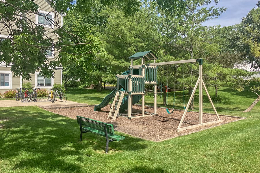 Meadow Lake of Clear Lake Apartments 3