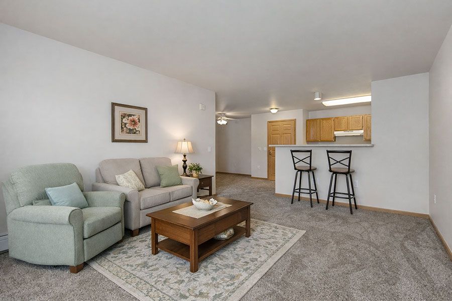 Lakefront Manor Apartments and Villas 2