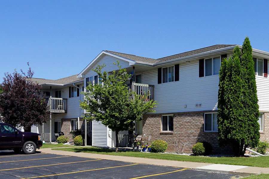 Breezewood Apartments 3