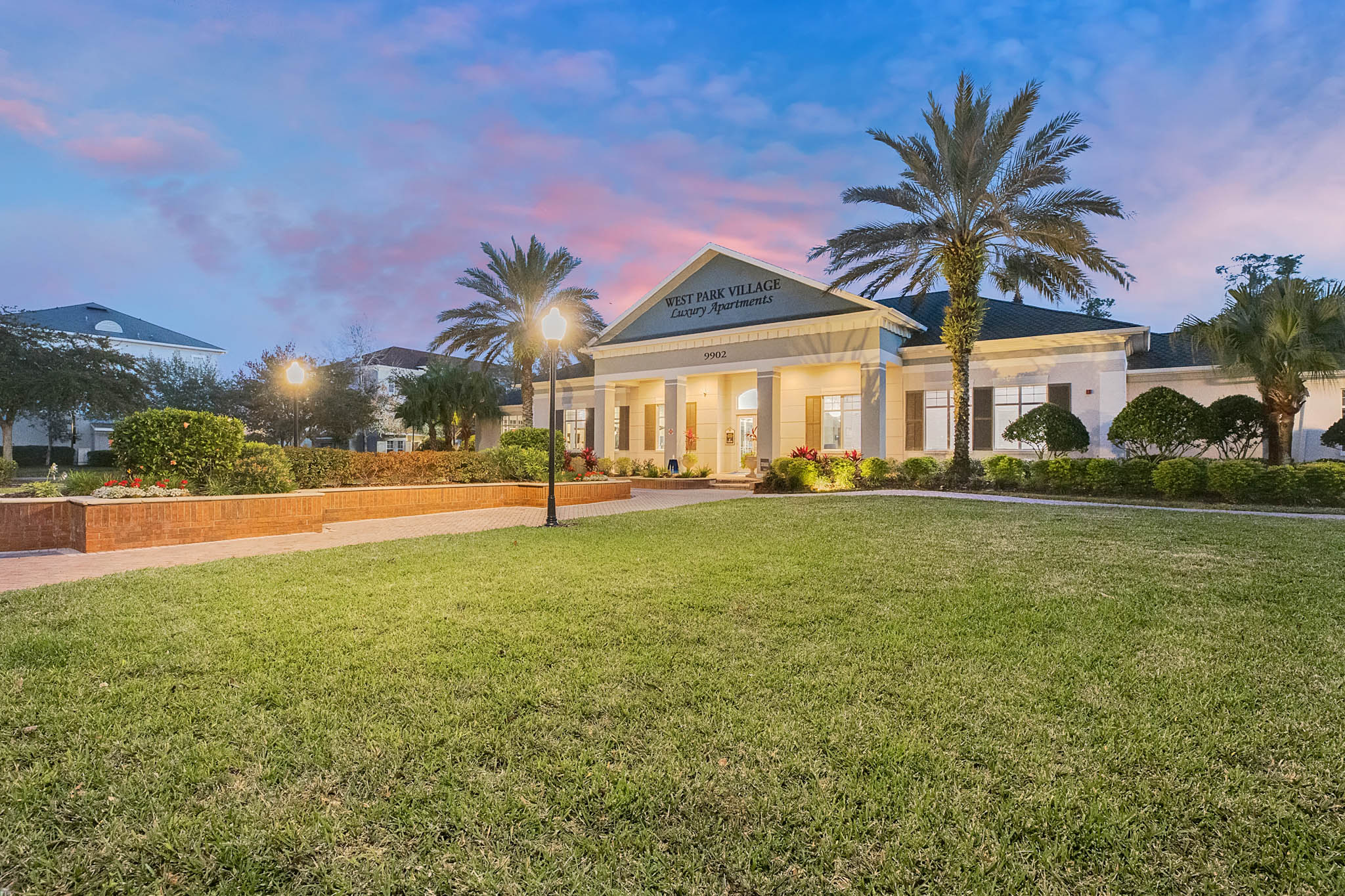 west park village apartments westchase