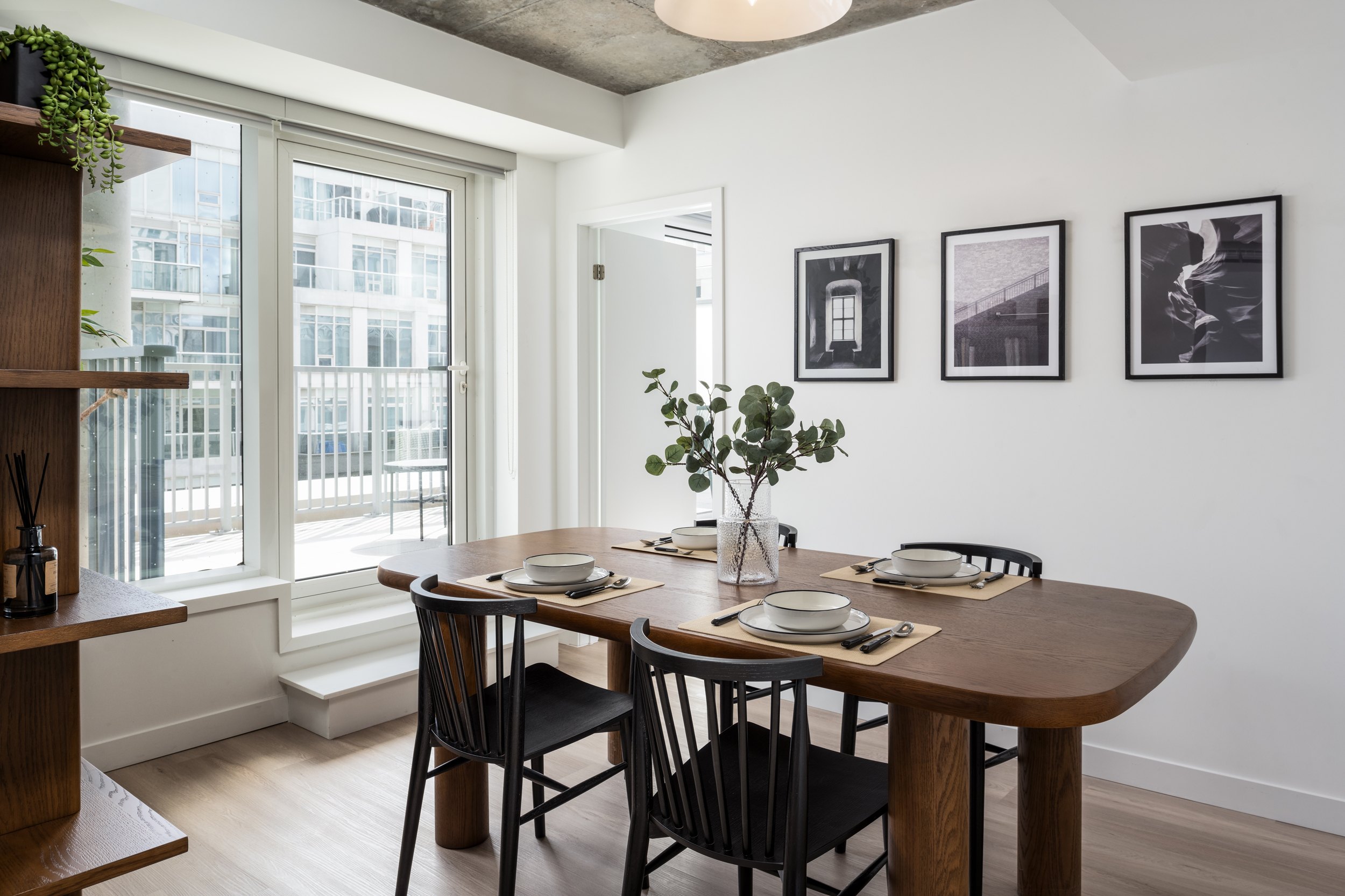 Mirvish Village Residential #748-0516