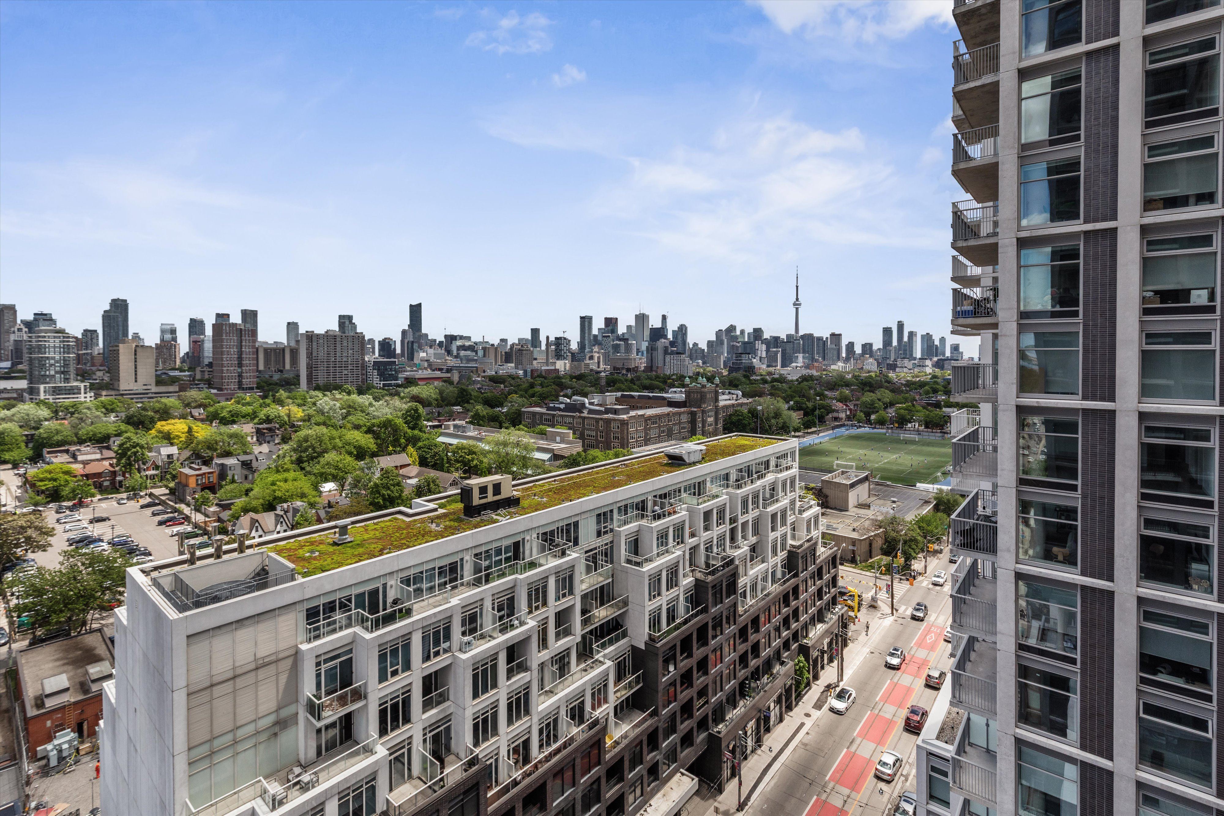 Mirvish Village Residential #571-2701