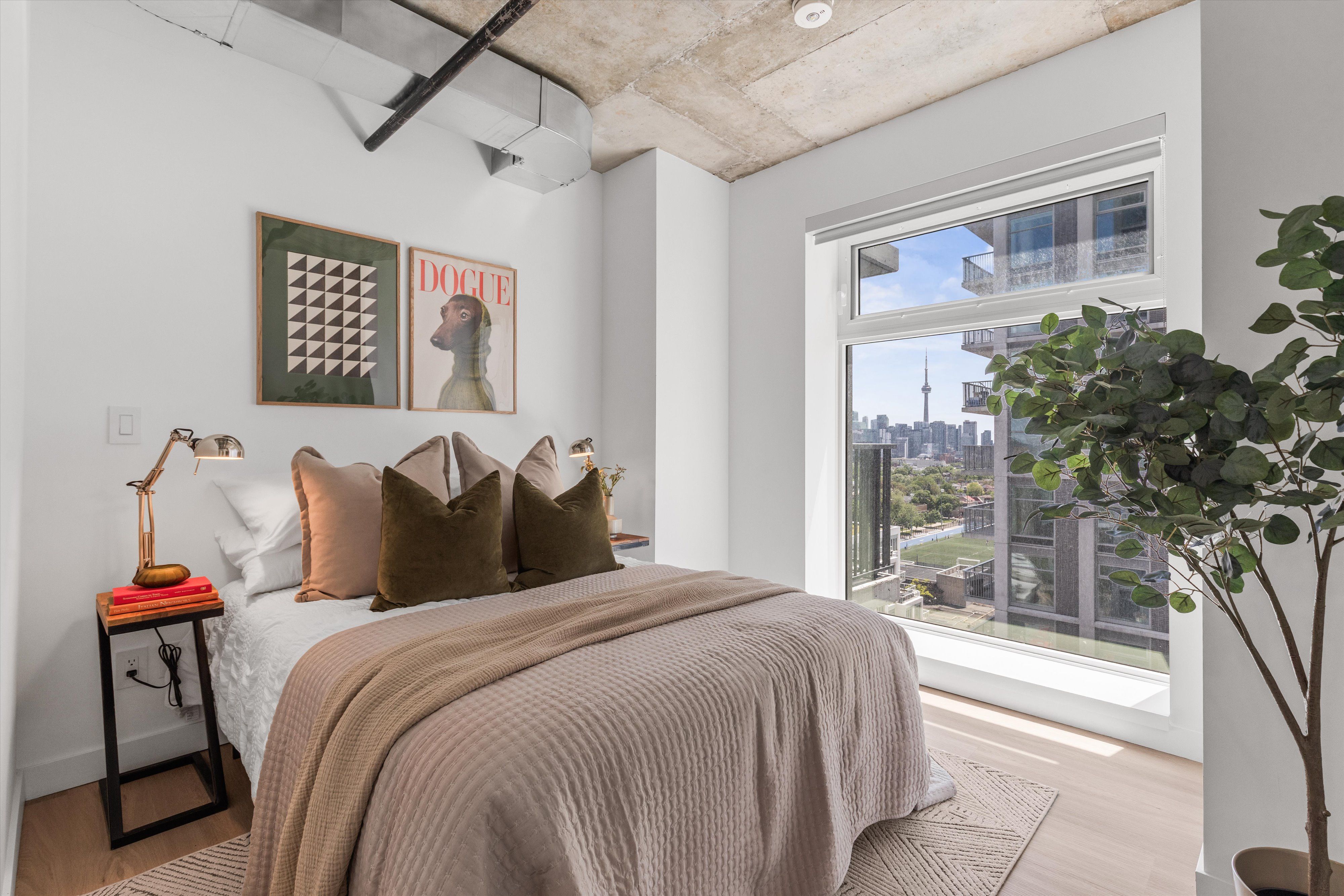 Mirvish Village Residential #589-0805