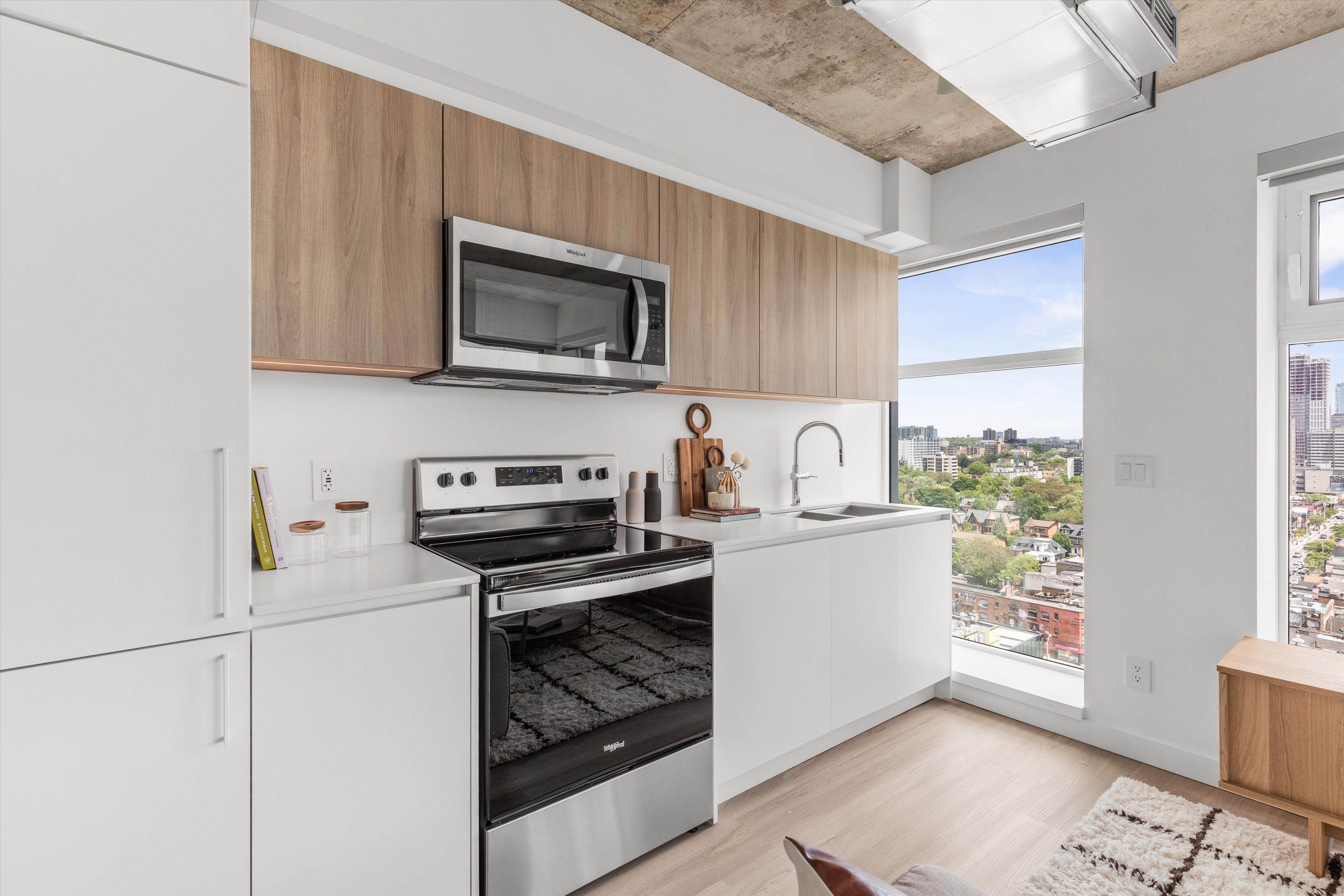 Mirvish Village Residential #748-0802