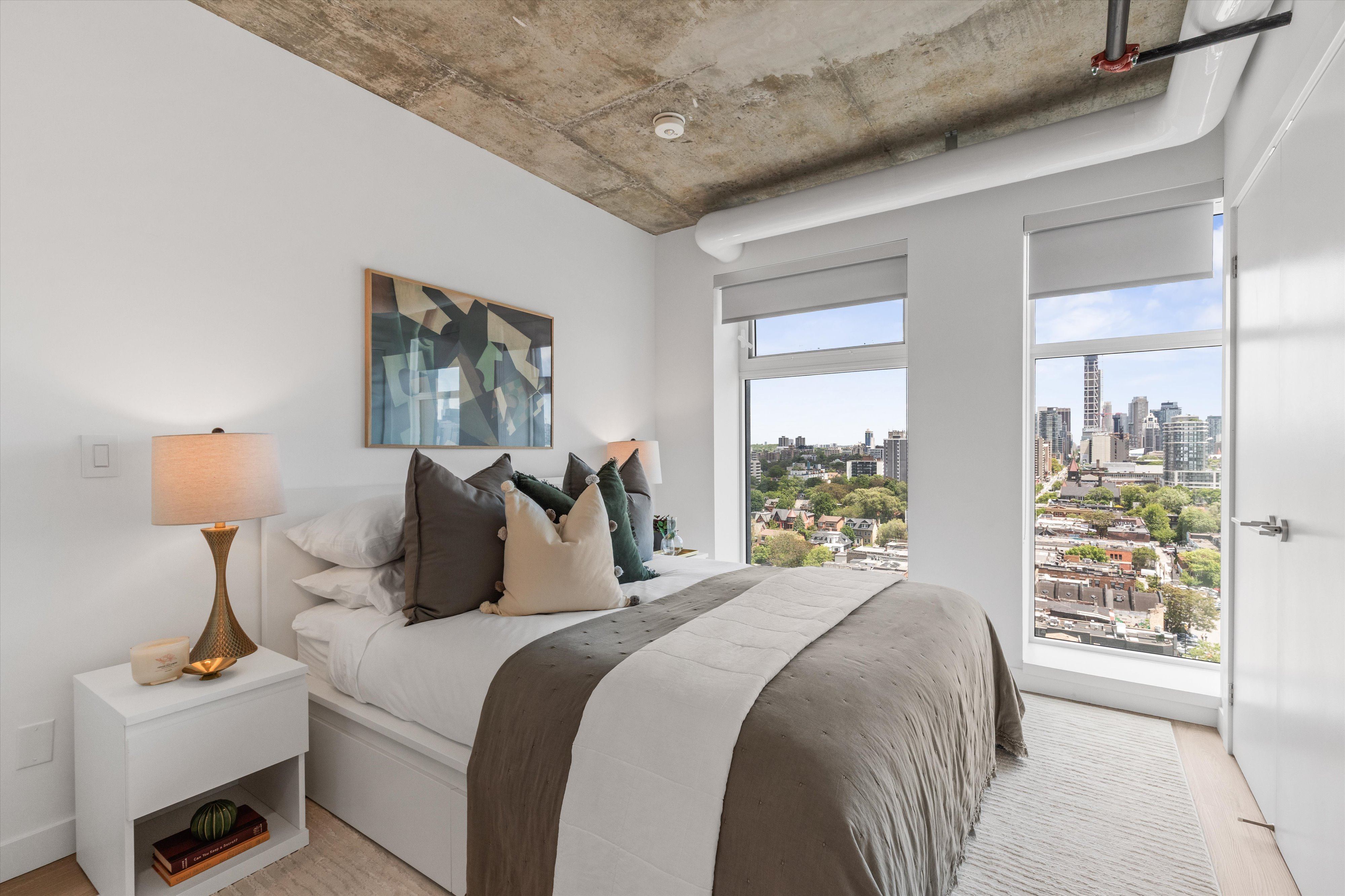 Mirvish Village Residential #589-0207
