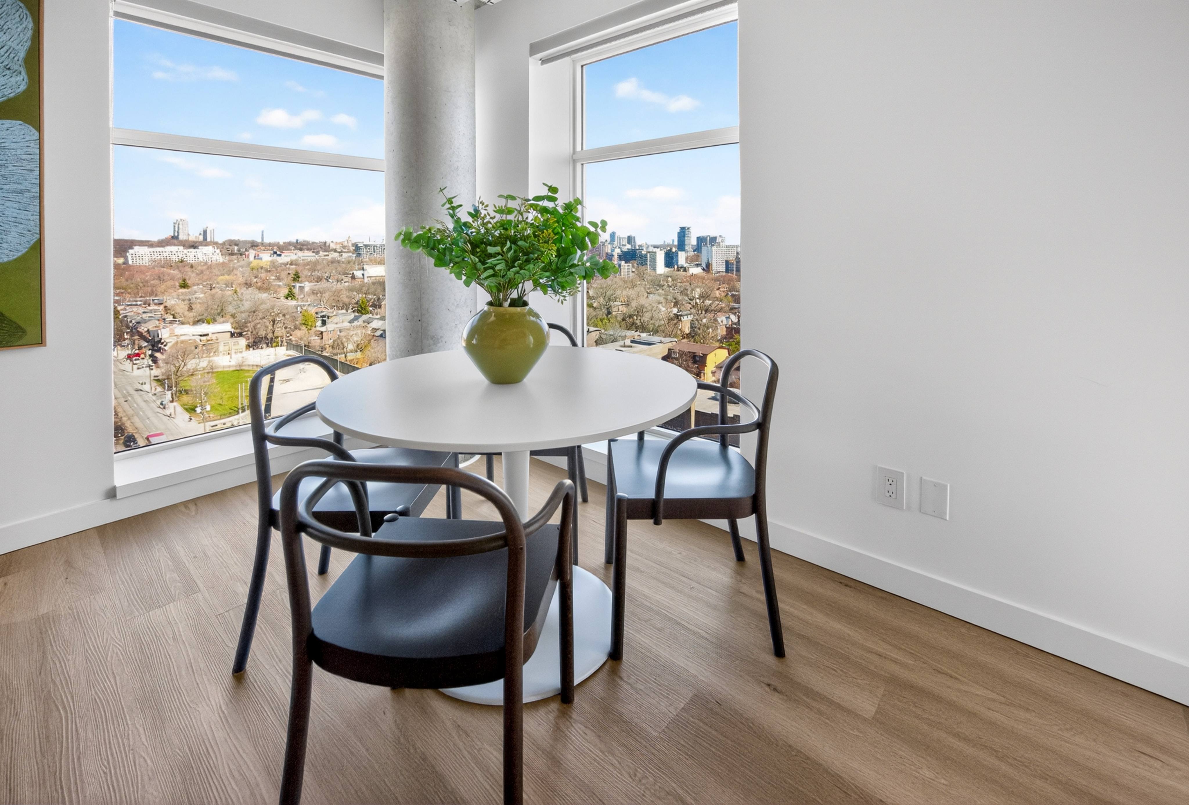 Mirvish Village Residential #760-2802