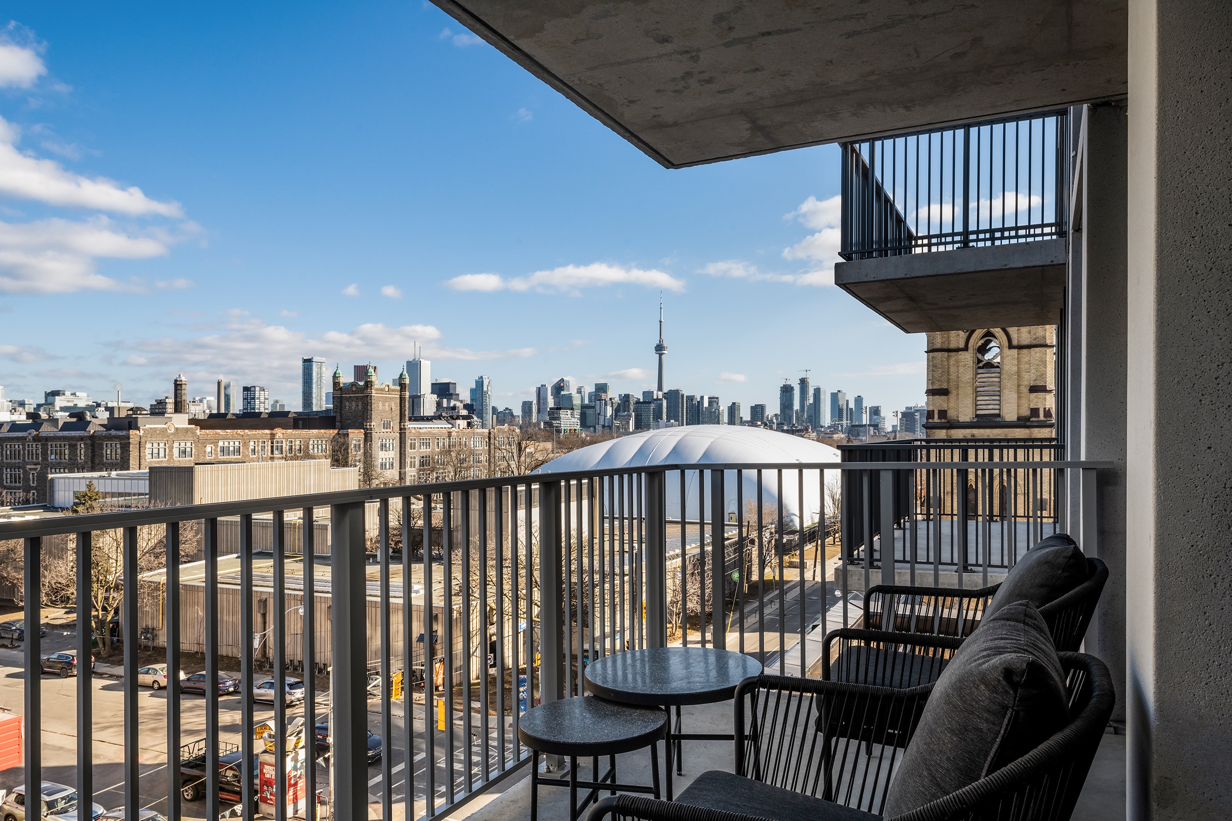 Mirvish Village Residential #748-0506