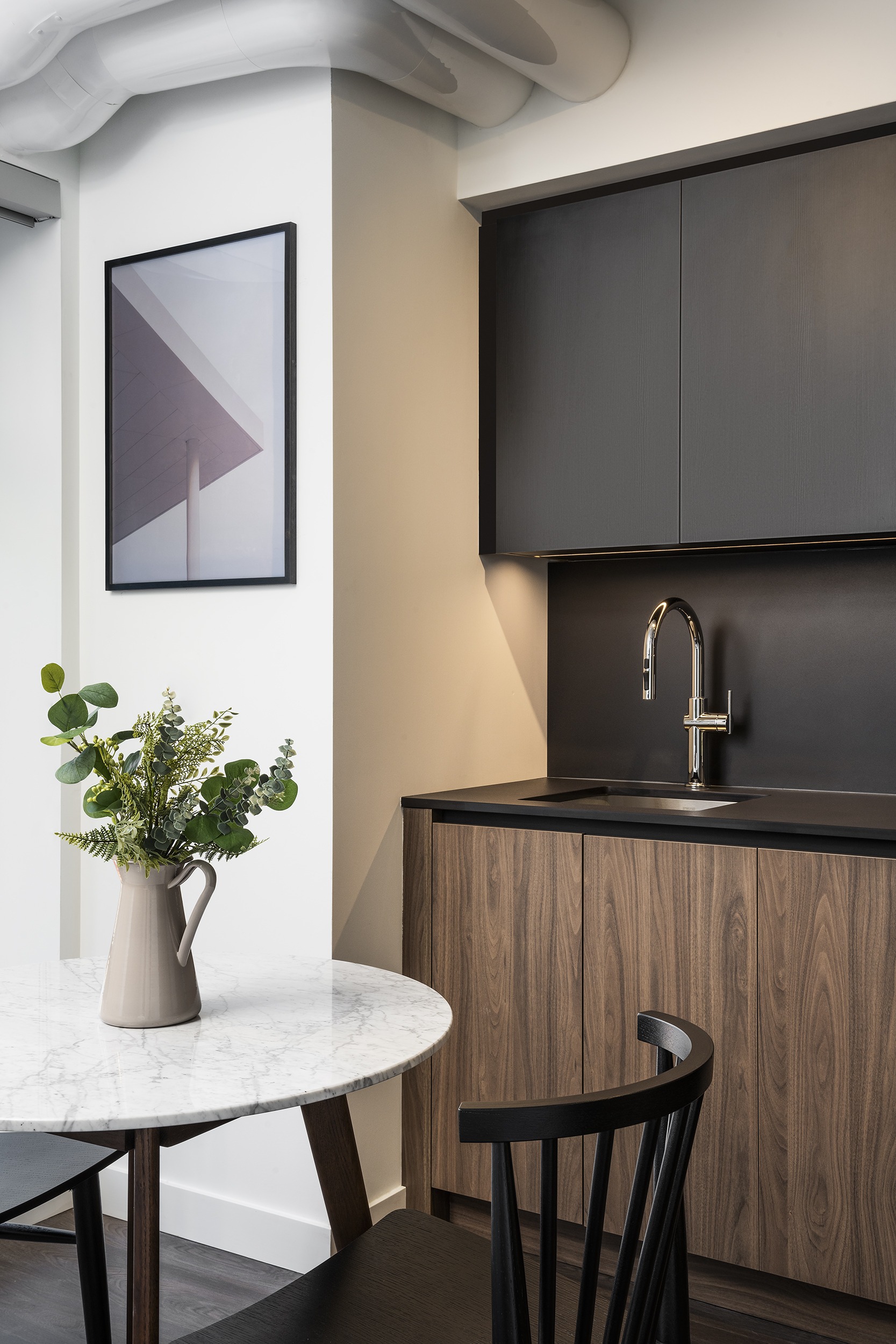 Mirvish Village Residential #748-0607
