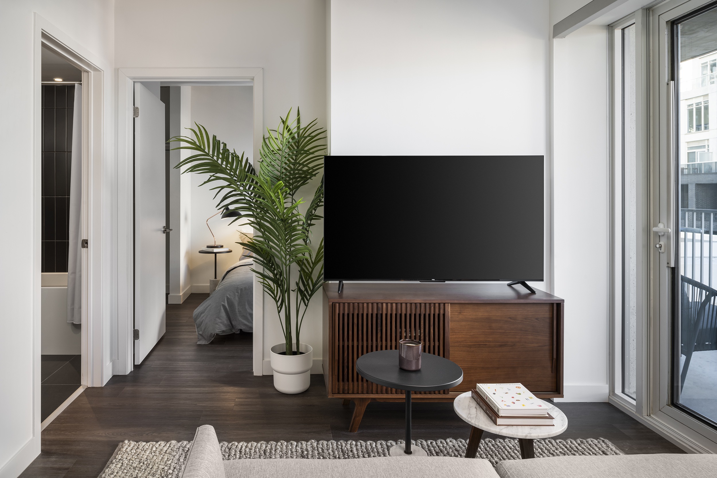Mirvish Village Residential #748-0506