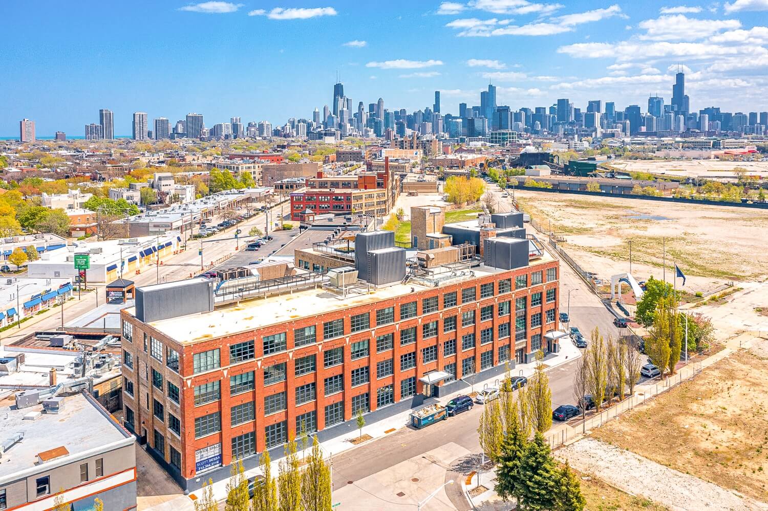 Southport Lofts 2061-2071 N. Southport Ave., Chicago, IL 60614 Lincoln Park - Leasing by Cross Street