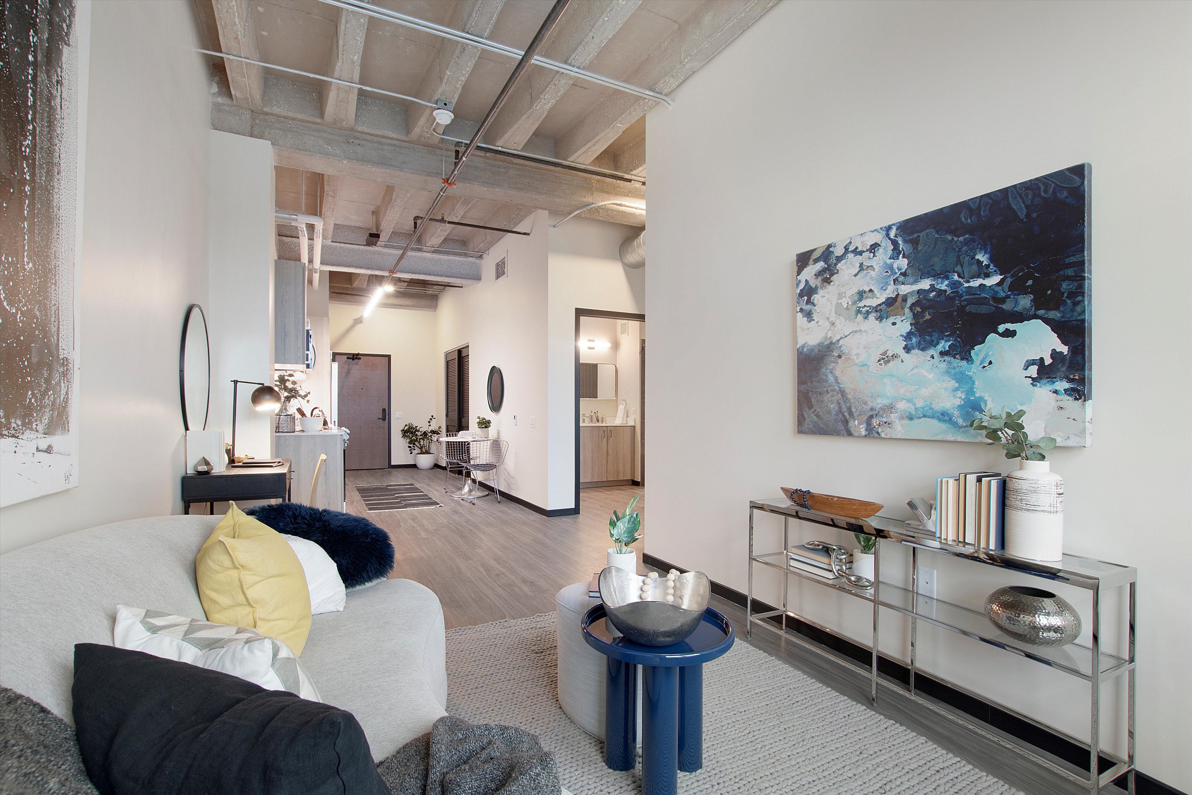 The Ludlow 2032 N Clybourn Ave, Chicago, IL 60614