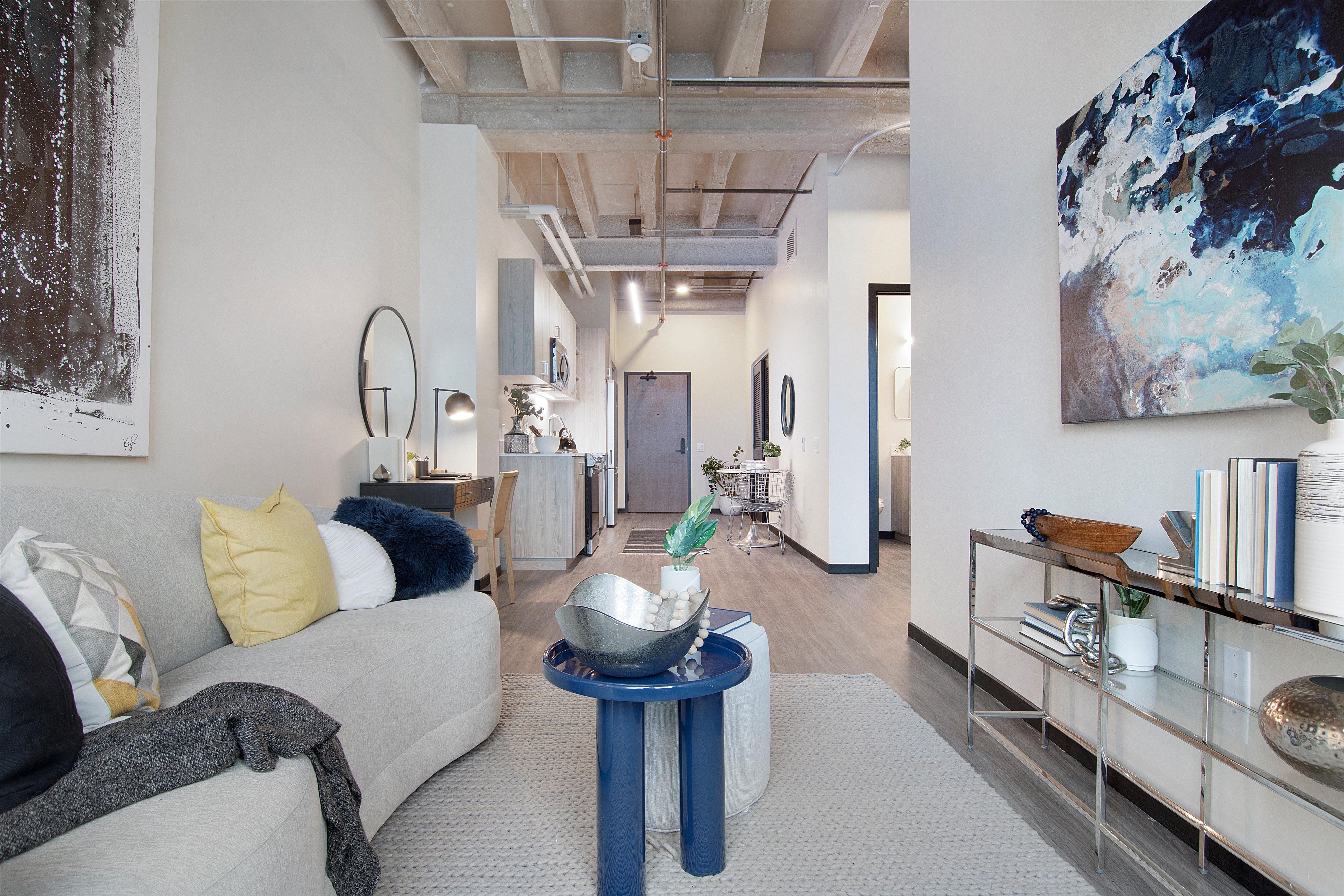 The Ludlow 2032 N Clybourn Ave, Chicago, IL 60614