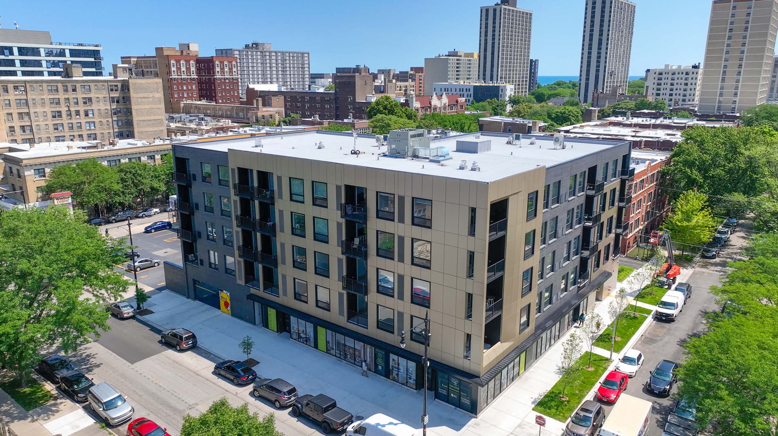 Portrait 948 W Sunnyside, Chicago, IL 60640 Uptown - Leasing by Cross Street