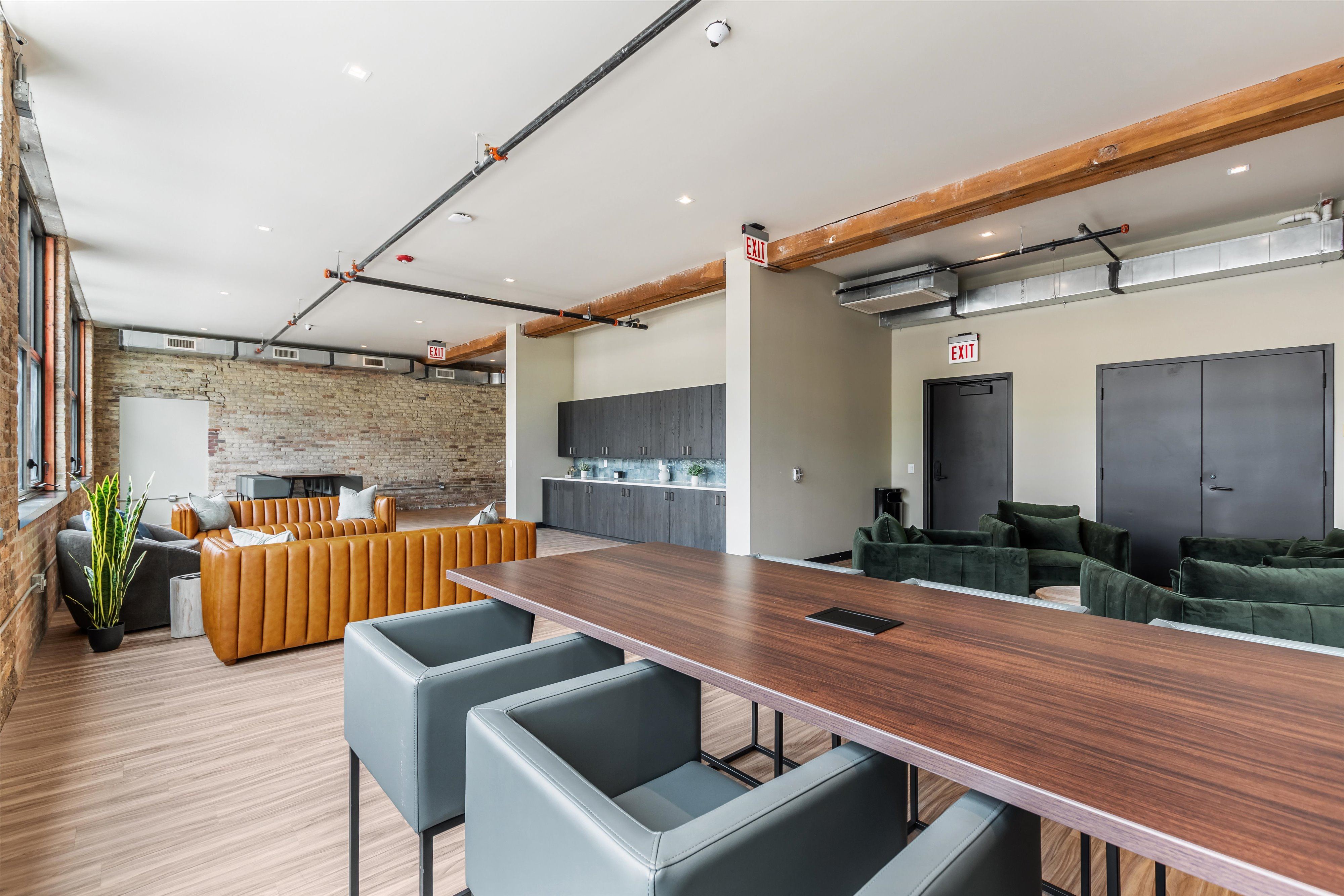 The Ludlow 2032 N Clybourn Ave, Chicago, IL 60614