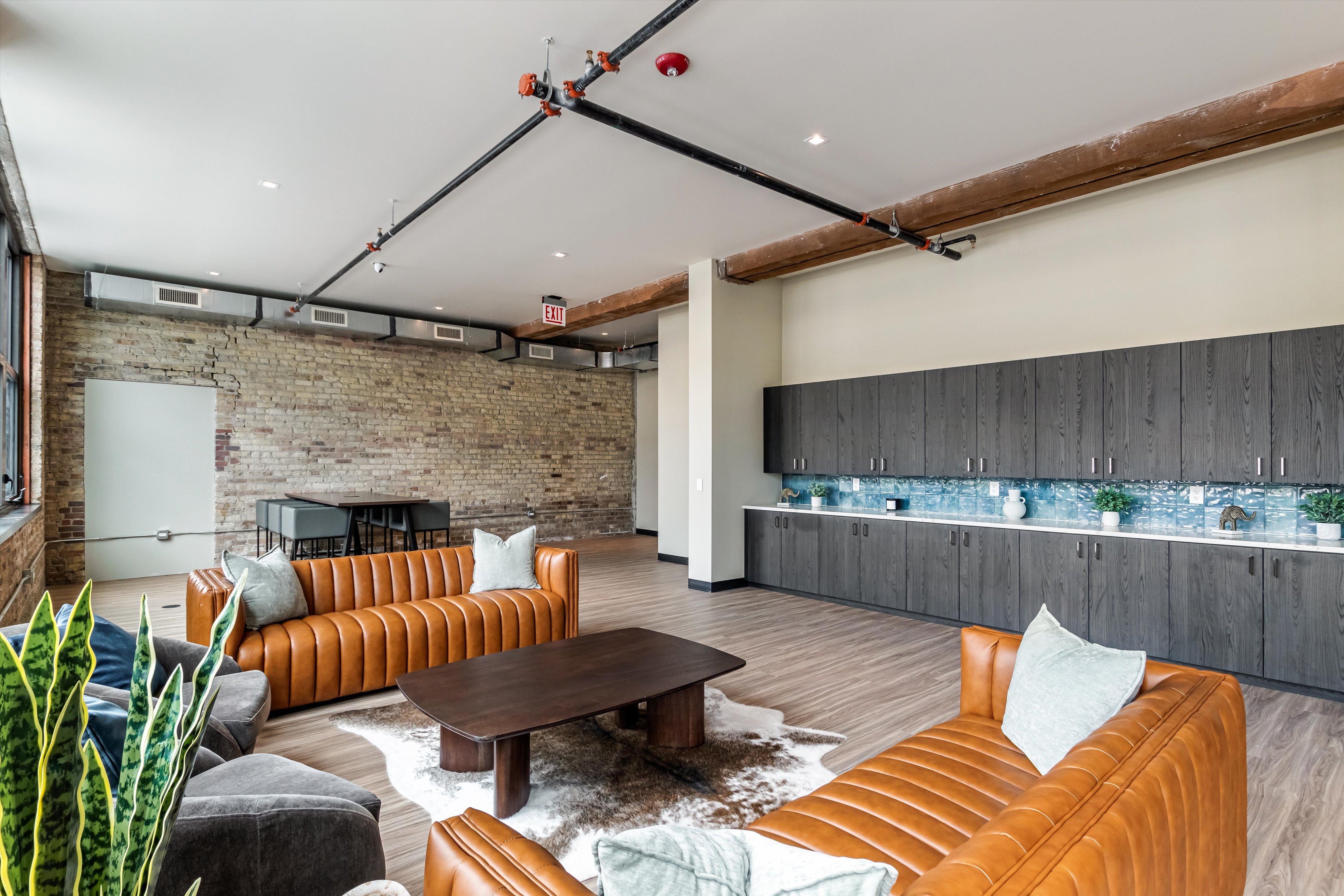 The Ludlow 2032 N Clybourn Ave, Chicago, IL 60614