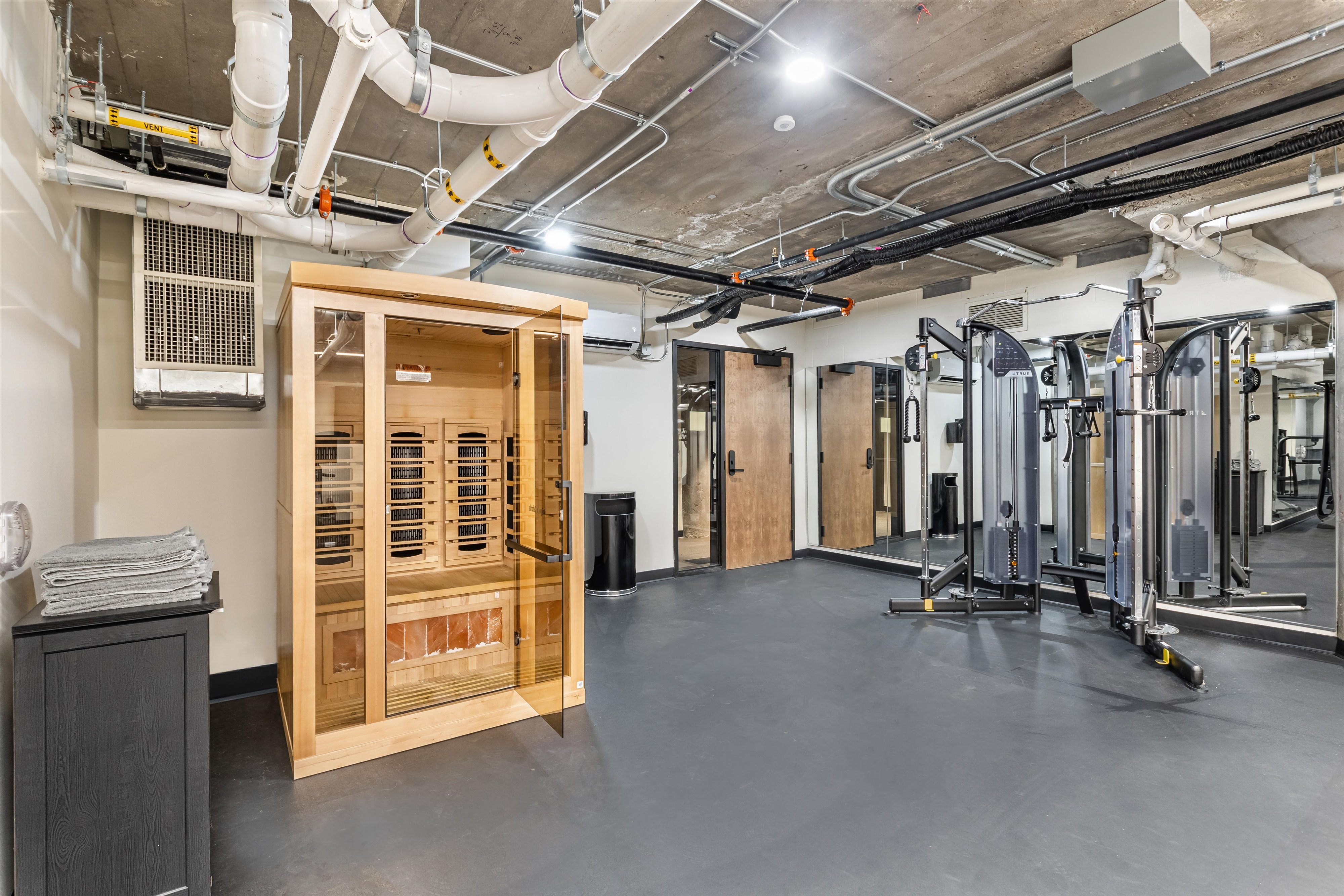 The Ludlow 2032 N Clybourn Ave, Chicago, IL 60614