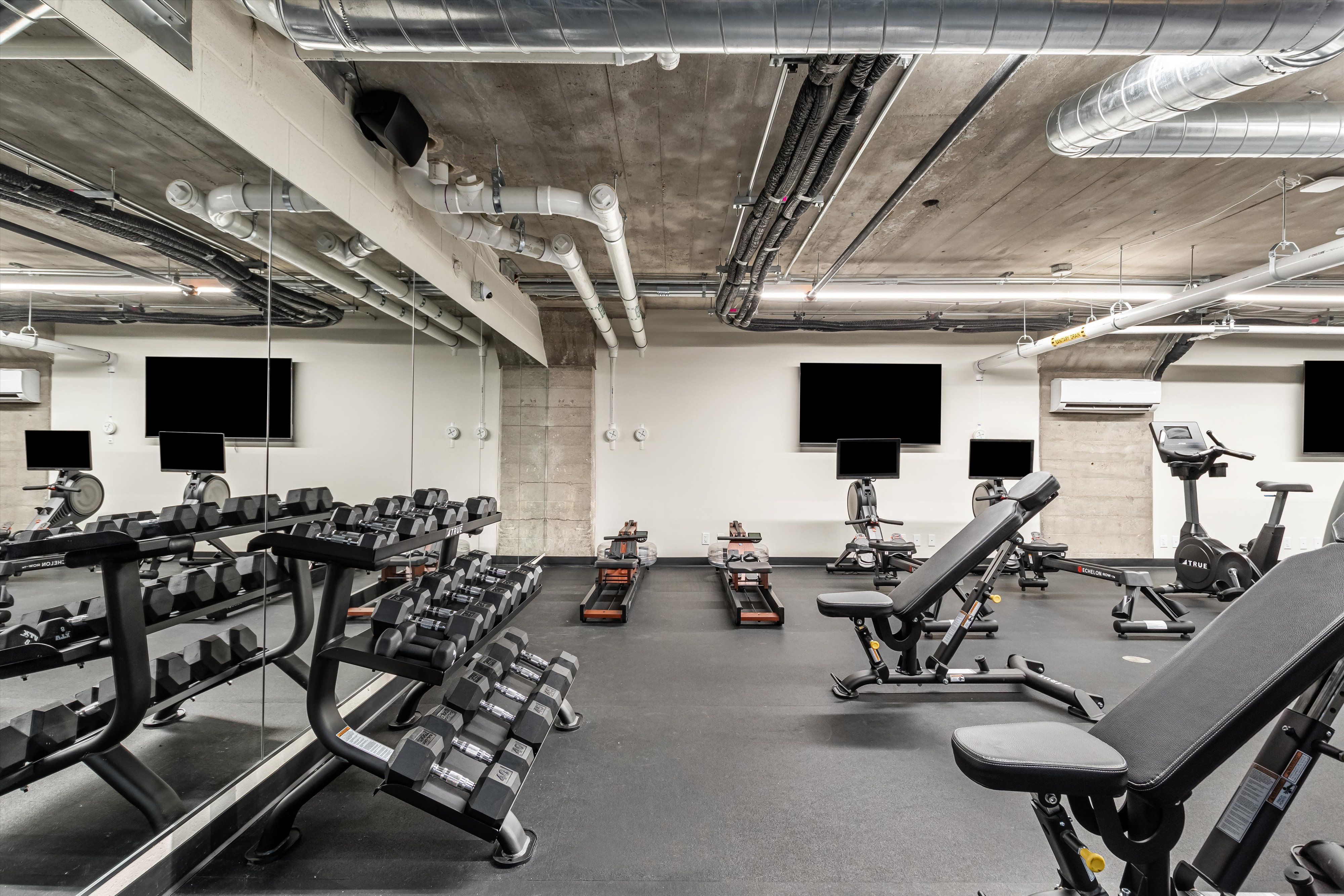 The Ludlow 2032 N Clybourn Ave, Chicago, IL 60614