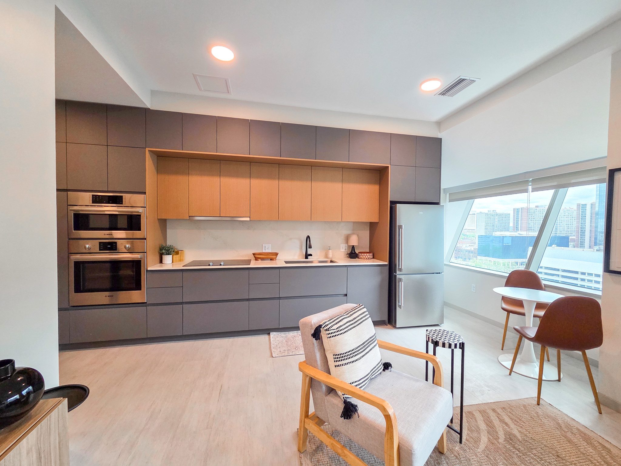 The Bell 45 Erieview Plaza, Cleveland, OH 44114 Cleveland - Leasing by Cross Street